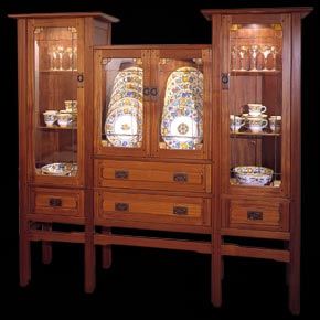 Madrona Hutch